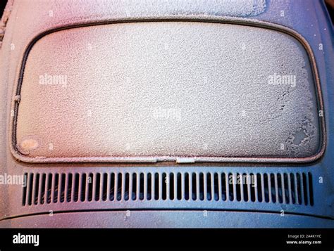 Frozen car window Stock Photo - Alamy