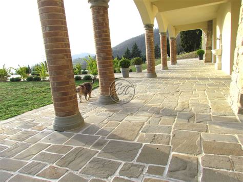 Natural stone outdoor floor tiles Natural stone outdoor floor tiles By GH LAZZERINI