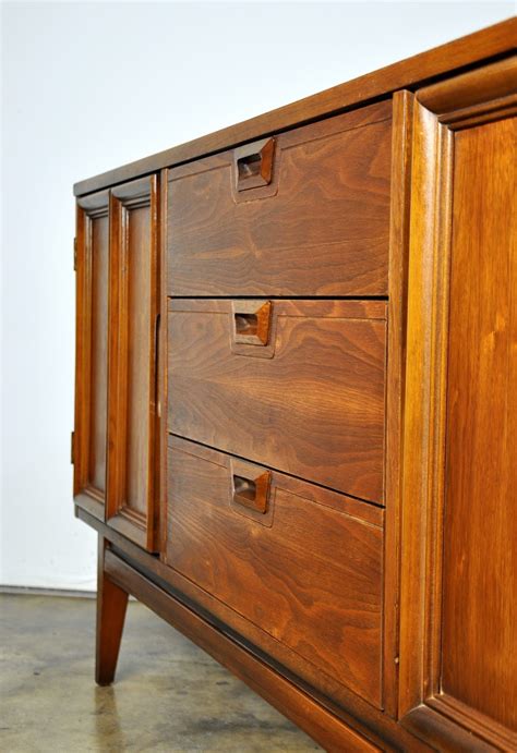 SELECT MODERN: Mid Century Credenza, Bar, Buffet or Sideboard