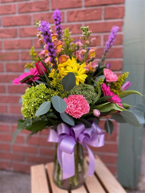 Fresh Cut Flowers Vase Arrangements - Kenny's Flower Shoppe