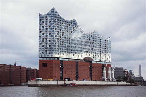 Elbphilharmonie in Hamburg | Glas | Kultur | Baunetz_Wissen