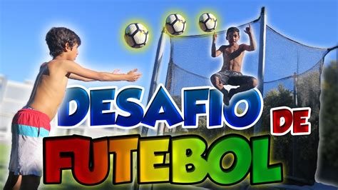 DESAFIO DE FUTEBOL NUM TRAMPOLIM! c/Carneiro e Digas - YouTube