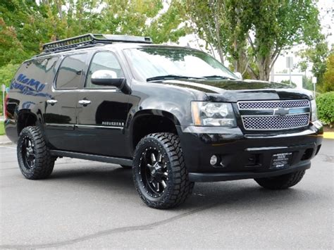 2008 Chevrolet Suburban LTZ 1500 / 4X4 / Navi / Leather / LIFTED LIFTED