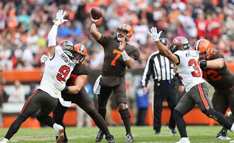 Browns win final game without Deshaun Watson, but what will their identity be with him? - Ashley ...