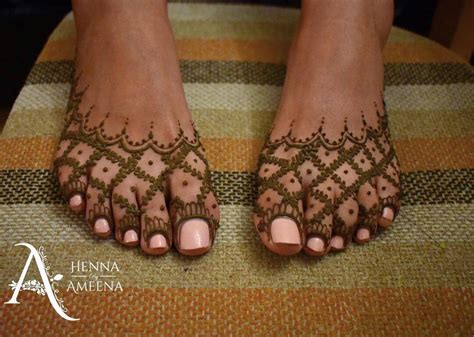 Prettiest Foot Mehndi Designs For Every Kind Of Bride