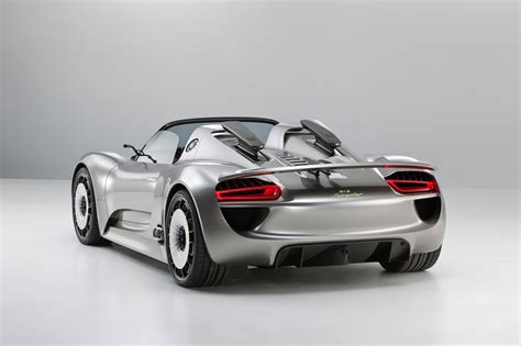 Porsche 918 Spyder concept fully revealed