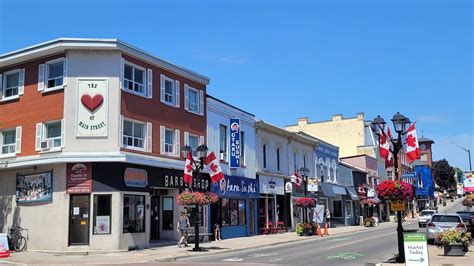 [4K] 🇨🇦 Historic Main Street in Newmarket Walking Tour | Toronto ...