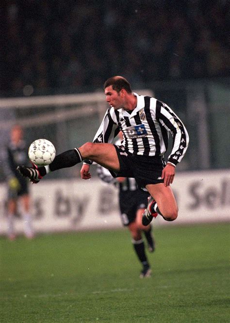 Zinedine Zidane in 10 video - Il Post