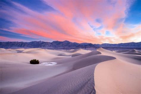 California Desert Region: Places to See in Mojave and Colorado Deserts