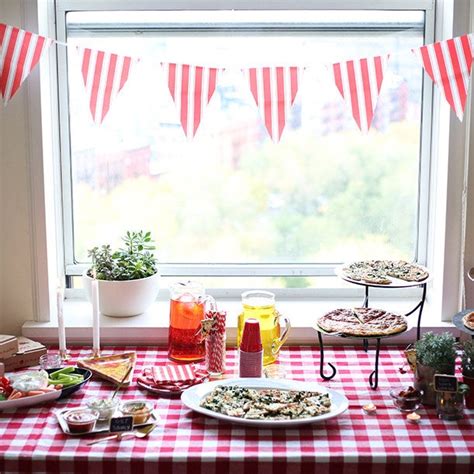 How To Throw An Awesome Pizza-Themed Party