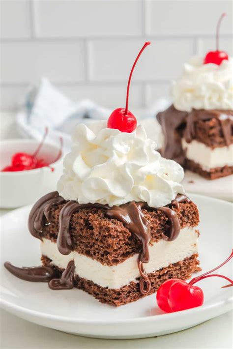 Shoney's Hot Fudge Cake Recipe - CopyKat Recipes