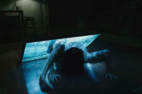 Rings is a sequel to 2002's horror classic The Ring. It feels 15 years out of date. - Vox