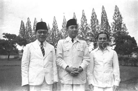 SOEKARNO BERSAMA HATTA DAN SYAHRIR | ANTARA Foto