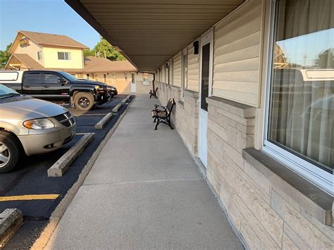 BUDGET INN - Updated 2024 Reviews, Photos & Prices