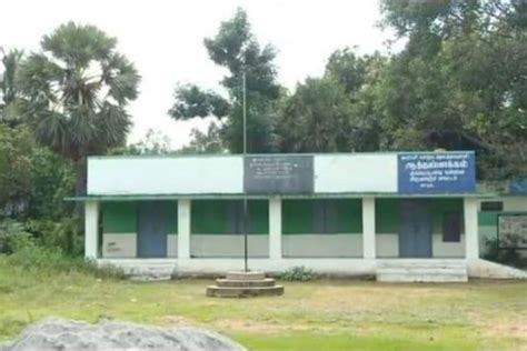 Dalit Panchayat Chief Not Allowed to Hoist Tricolour at Govt School on ...