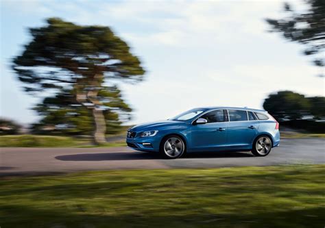 Volvo Plug-In Hybrid Defeats Range Woes, But Battery Capability Limited