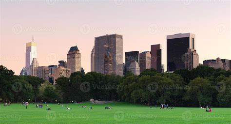 New York City Central Park at dusk panorama 8336130 Stock Photo at Vecteezy