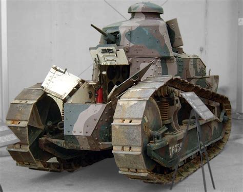 French Tank | French tanks, Tanks military, Ww1 tanks