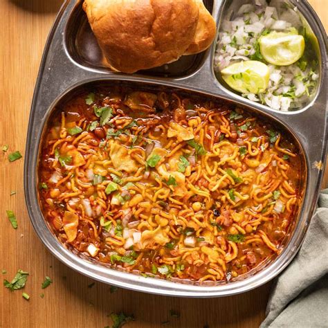 Easy Misal Pav Recipe - My Food Story