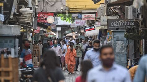 Crowded Khan Market has little space for social distancing | Latest News Delhi - Hindustan Times