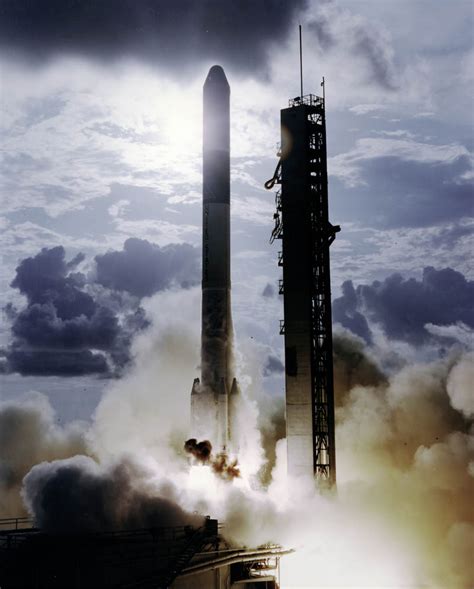 A History of NASA Rocket Launches in 25 High-Quality Photos » TwistedSifter