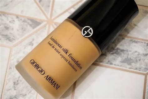 Best Lightweight Foundation for Mature Skin 2023 : r/makeupinspiration