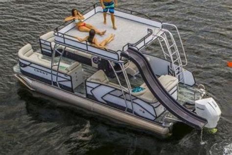 2021 New Crest Pontoon Caribbean LX 250L Only $699 Month OAC! at Luxury ...