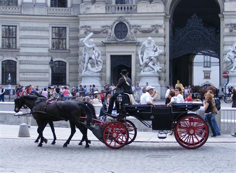 Private Full-Day Tour of Imperial Vienna from Budapest - 2023 | HAPPYtoVISIT.com