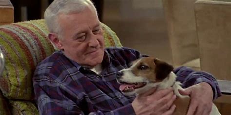 Frasier Reboot Addressing Marty's Absence Is Good, But Shows A Big Problem