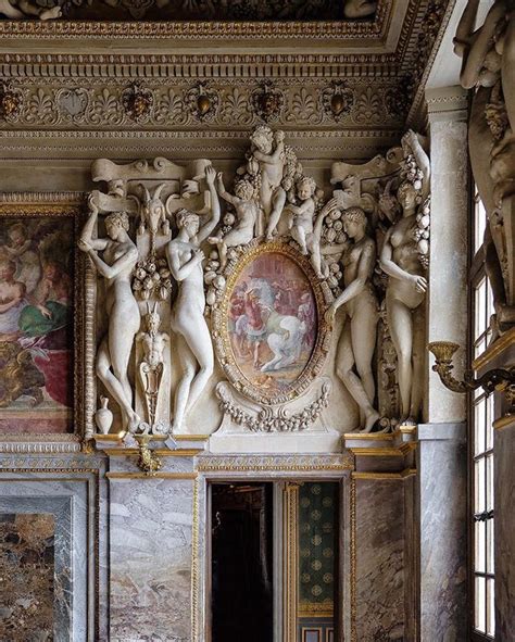 The sculptural-architecture of Château de Fontainebleau. - The ...