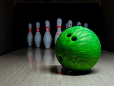 Bowl With Confidence: A Guide To Bowling Ball Sizes And Weights