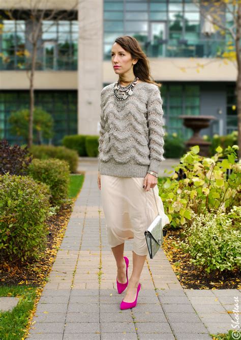 Wearing Pink Shoes: How to Wear Pink Pumps in the Fall