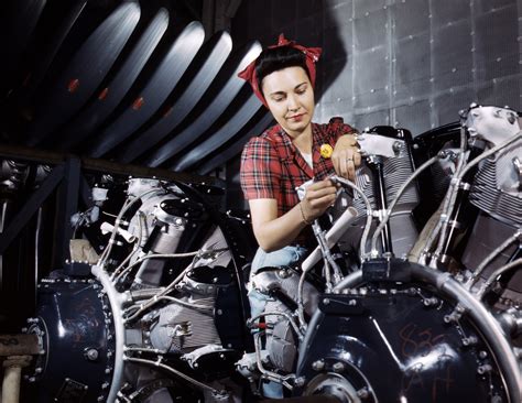 Rosie the Riveter History: See 15 WWII Photos of Women Working | Time