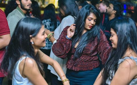 These 11 Happening Places In Bandra Are Perfect To Dance The Night Away | WhatsHot Mumbai