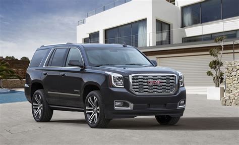 2018 GMC Yukon Denali sports revised grille, 10-speed auto