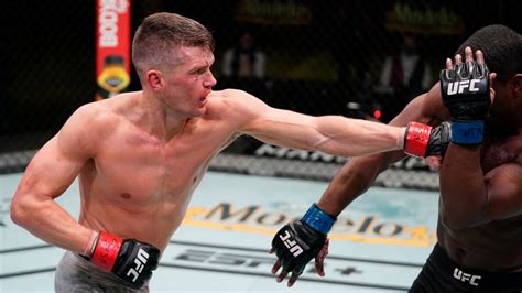 Gilbert Burns vs. Stephen Thompson UFC 264 Odds, Pick & Prediction: How ...