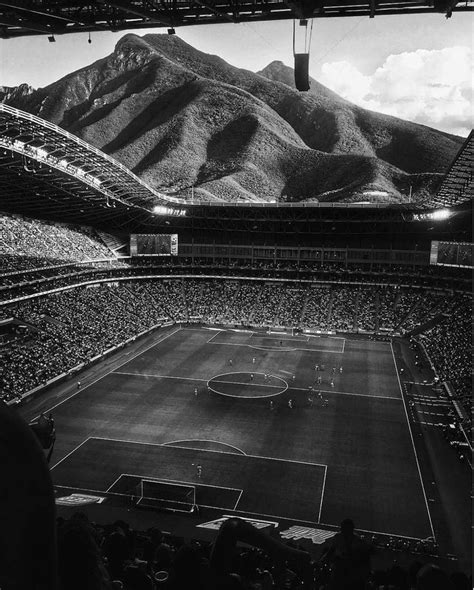 Bonito estadio | Football stadiums, Black aesthetic wallpaper, Stadium