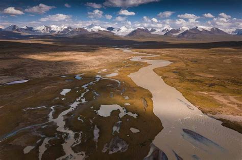 12 Day Kyrgyzstan Photo Tour | Mountains, Lakes & Canyons...