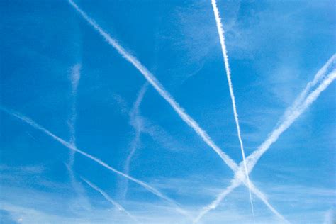 New Maps Show Airplane Contrails Over The U.S. Dropped Steeply In 2020 - TrendRadars