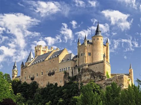 Alcázar de Segovia, Spain - GibSpain