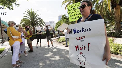 Florida judge to weigh lawsuit on unemployment options