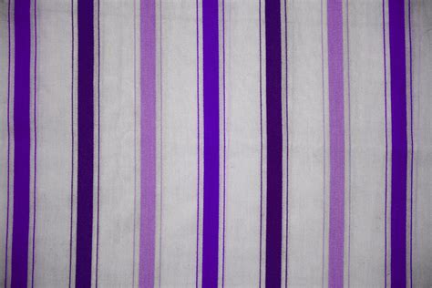 Striped Fabric Texture Purple on White – Photos Public Domain