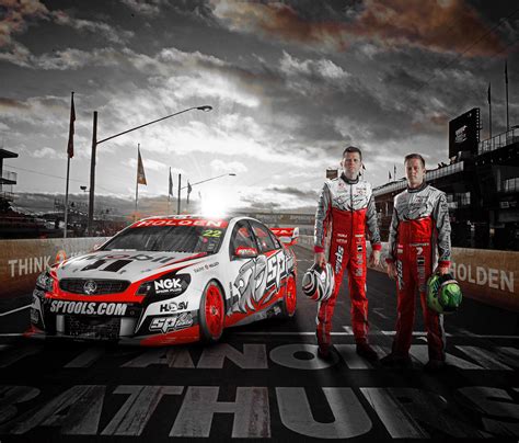 2014 V8 Supercars Teams & Drivers Social Media Guide | Joel Strickland's Blog