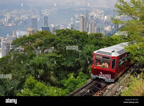 The peak tram hong kong hi-res stock photography and images - Alamy