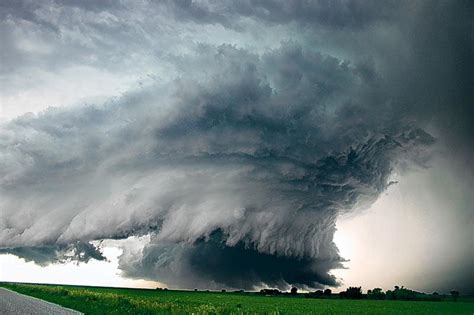 10 Most Amazing and scary images of Supercell formation