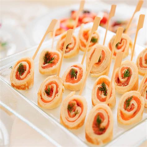 smoked salmon canape rolls recipe | Schwartz