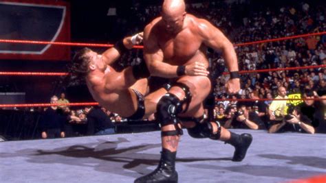 (Almost) 5-Star Match Reviews: Triple H vs. Steve Austin – 3 Stages of Hell, WWE No Way Out 2001 ...