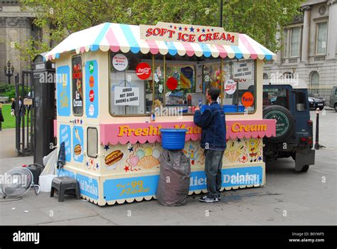 ice cream stand Stock Photo, Royalty Free Image: 17823097 - Alamy