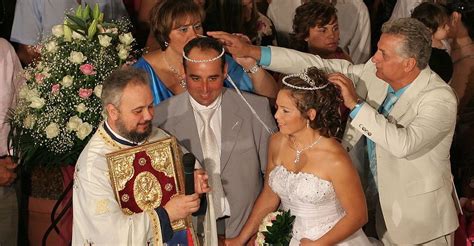 The Customs and Traditions of a Typical Greek Wedding, Explained