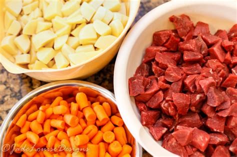 Canned Beef Stew Recipe with a pressure cooker